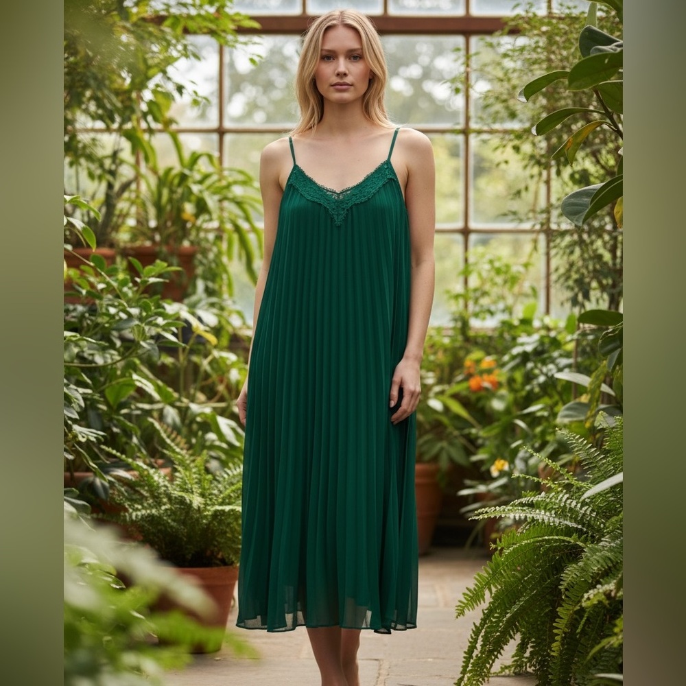 Lulu's Elegant Green Long Dress L